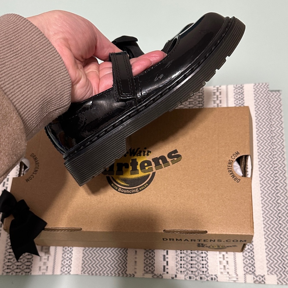 Dr. Martens Kids Glossy Black Dress Shoes - Picture 5 of 8